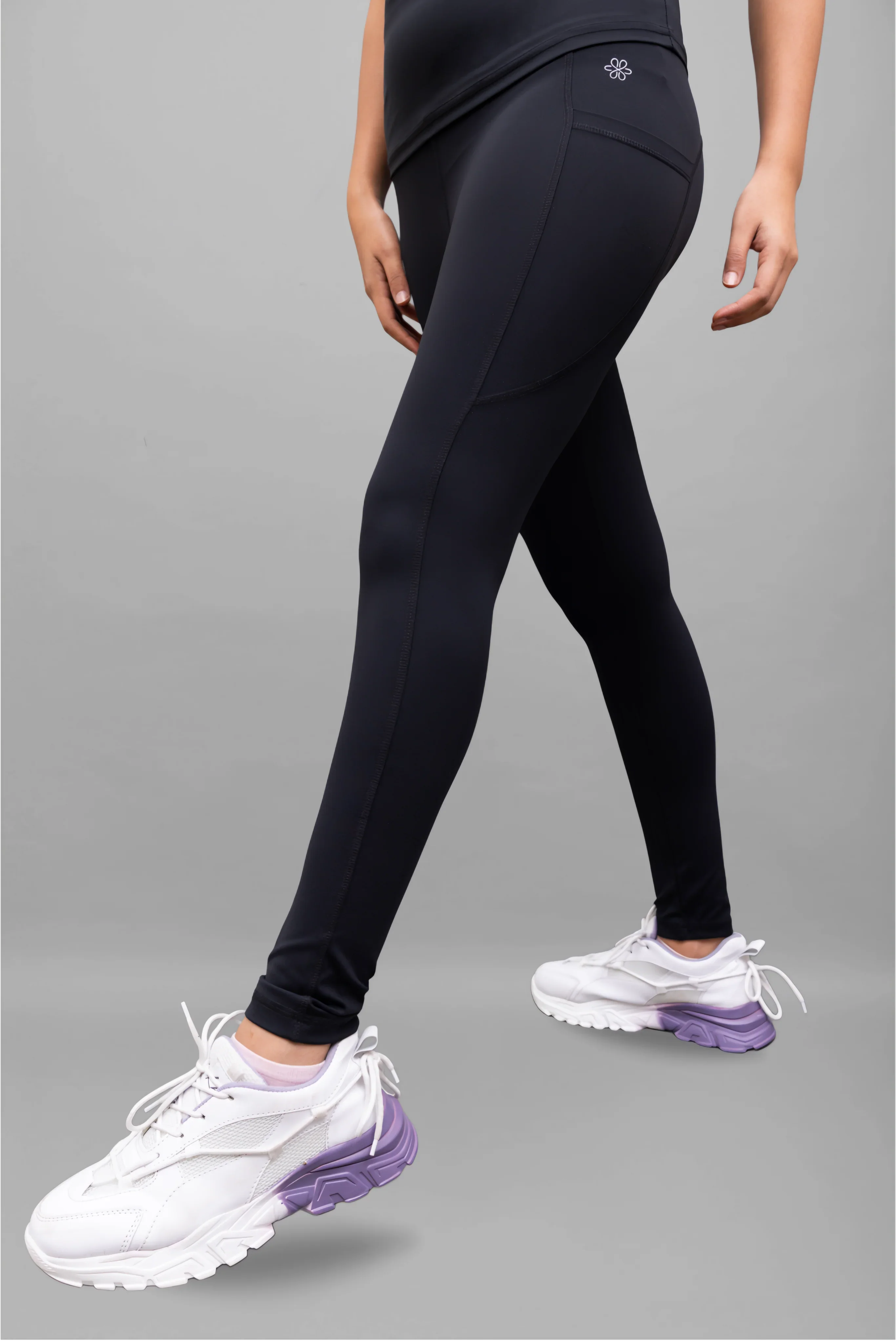 Contour-Fit Noir Leggings 2XL