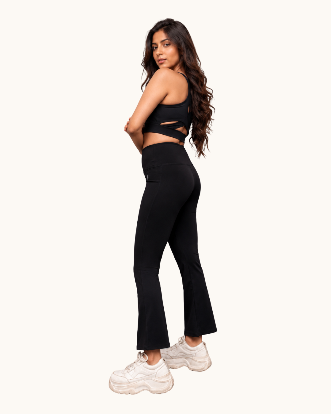 Essential Noir Flare pant